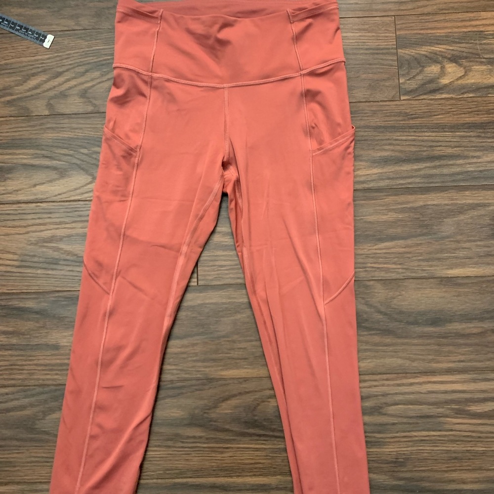 Lululemon fast and free crop.  Size 6